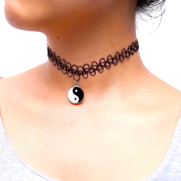 Ying Yang Henna Choker Necklace - Picture 3 of 7